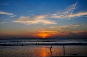 Закат на пляже Джимбаран. Остров Бали