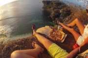 Пицца из варунга Баланган на Баланган пляже на закате :)